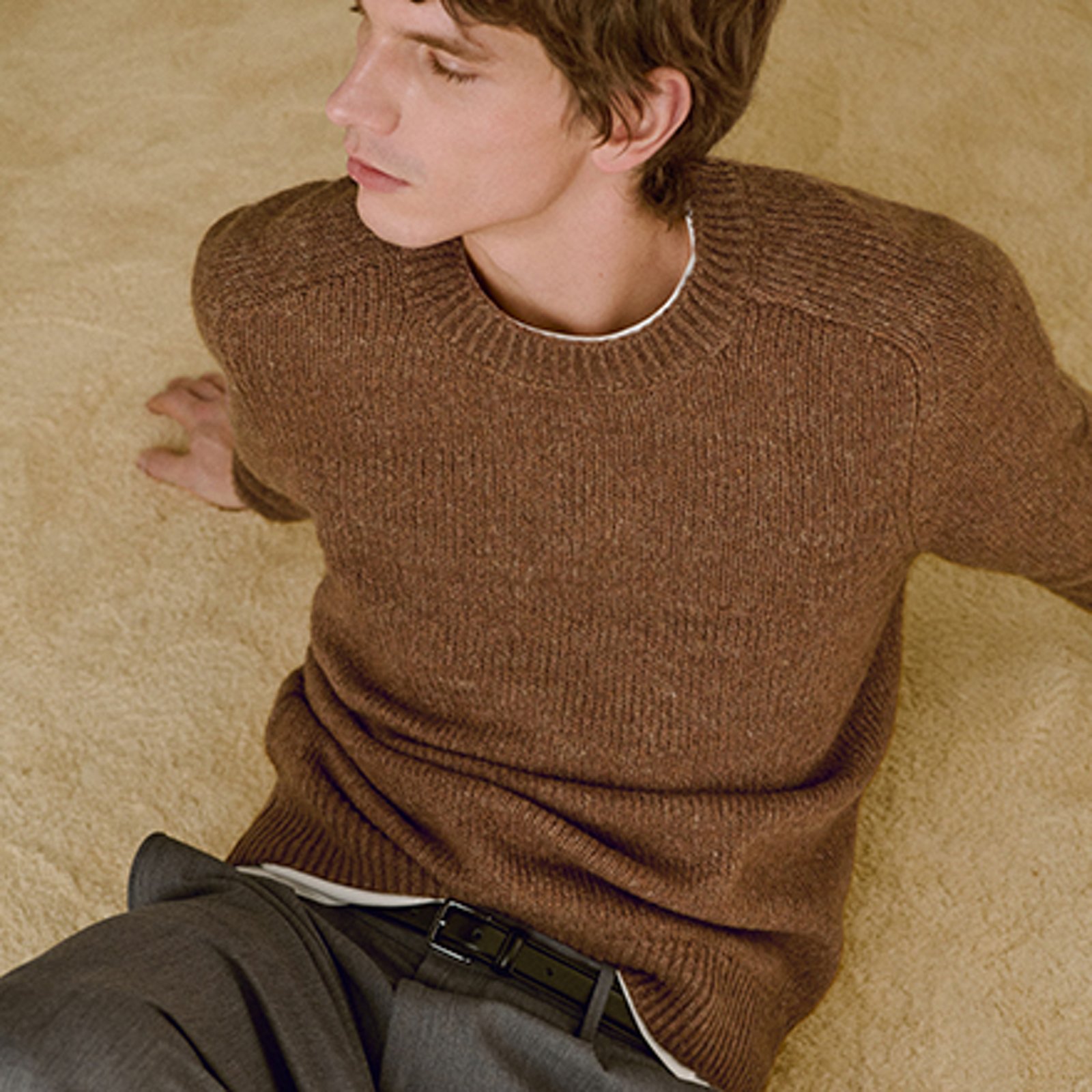 Sweaters & Hoodies